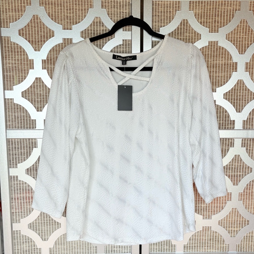 NWT Louise Paris White 3/4 Sleeve Cut Out Blouse